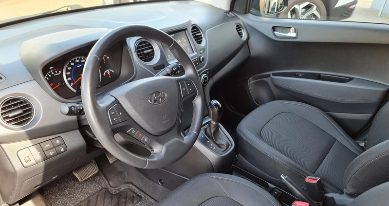 Hyundai i10 cena 51900 przebieg: 68622, rok produkcji 2018 z Trzebinia małe 562